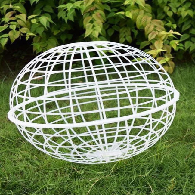 Ball Shaped Movable Chicken House Rollable Poultry Enclosure Round Hutch Plastic Chicken Coop Safety Cage to Prevent Dog Bites for Chicks Rabbits Birds