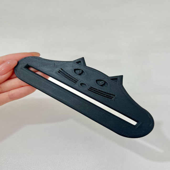 Plastic Bag Pouch Squeezer Multi-functional Cat Shaped Squeezing Tool for Lotions Sauce Pack Liquid Pet Food