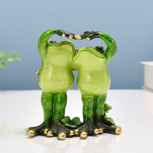 Yoga Frog Figurine Resin Couple Frog Ornament Collectible Desktop Frog Statue for Frog Lovers Gift Home Office Decoration