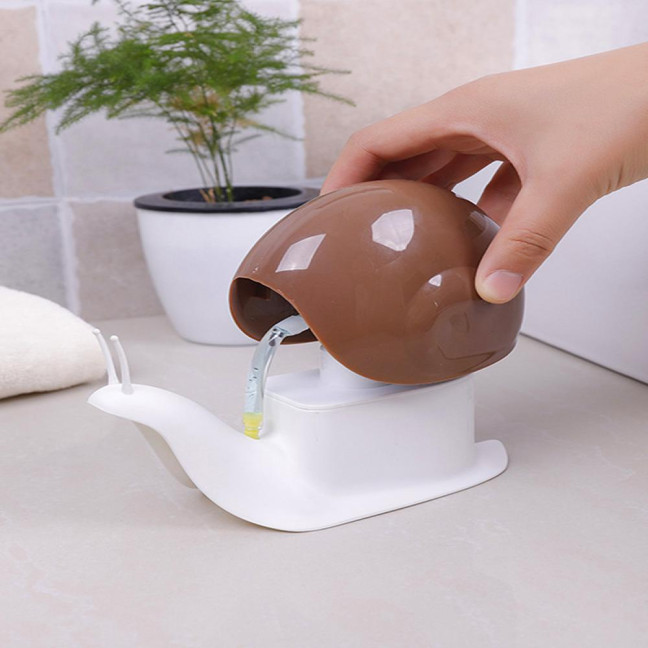 120ML Snail Liquid Soap Dispenser Shampoo Body Hand Wash Shower Gel Facial Cleanser Container Bathroom Refillable Empty Press Pump Bottle 