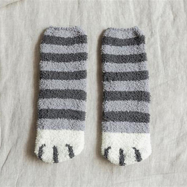Cat Paw Floor Socks Cute Warm Winter Fuzzy Socks Thickened Stretchy Fluffy Slipper Socks for Home Bedroom Indoor Wear Sleeping