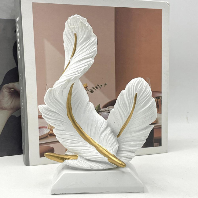 Artistic Feather Statue Modern Green White Feather Shape Resin Figurine Sculpture Home Office Desktop Decoration Ornament 